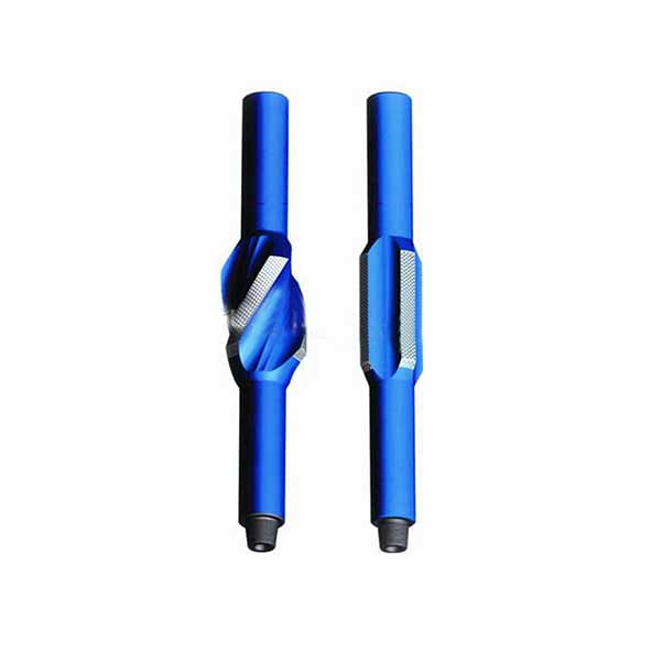 Встроенные спиральные стабилизаторы лезвия для бурильной колонны и долота